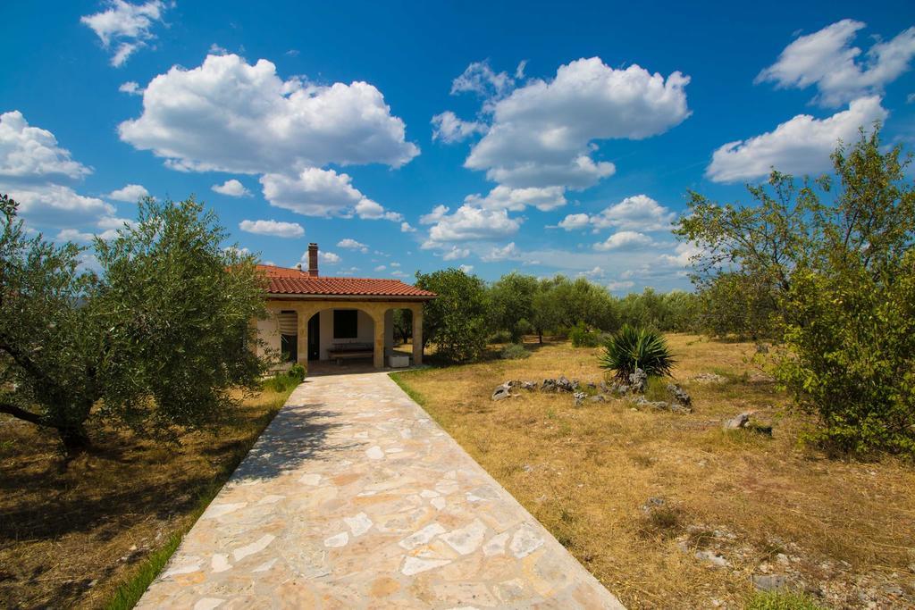 Ferienhaus Anais Apartment Bilice Bagian luar foto